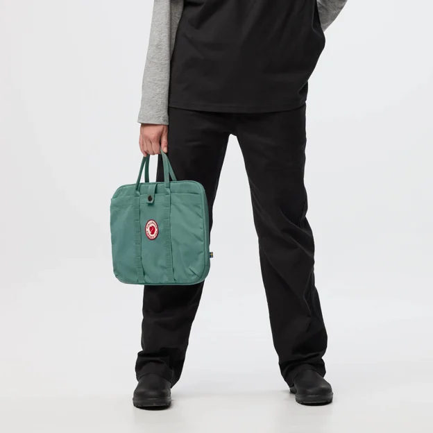 Fjällräven 1960 Laptop Bag Unisex Backpack & bag accessories Model Angle G 99696