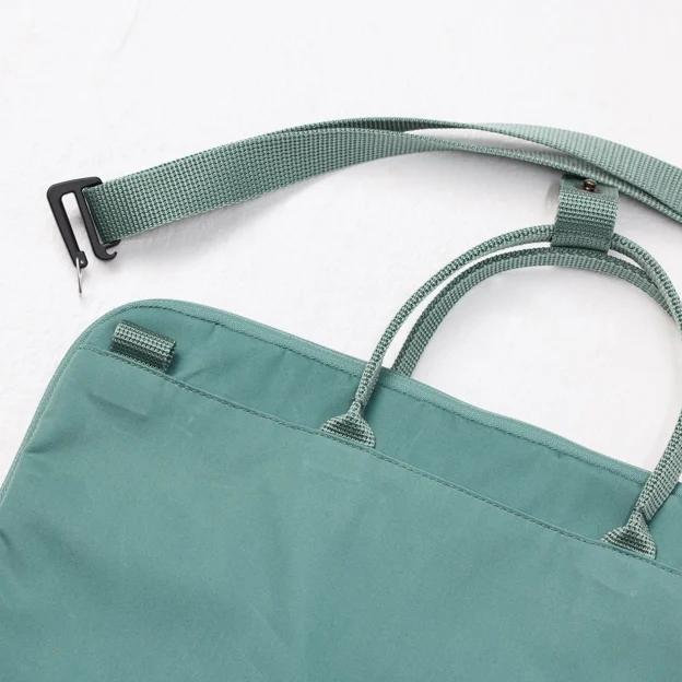 Fjällräven 1960 Laptop Bag Unisex Backpack & bag accessories Model Angle J 121625