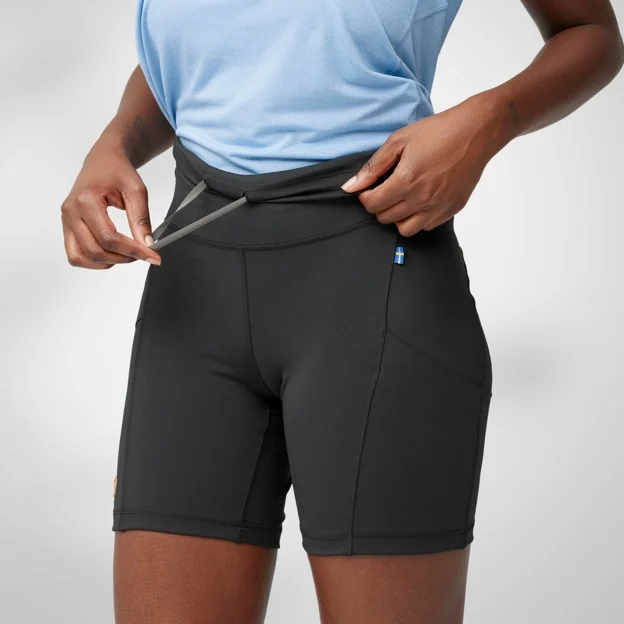 Fjällräven Abisko 6" Shorts Tights W Women’s Shorts & skirts Model Angle G 82040