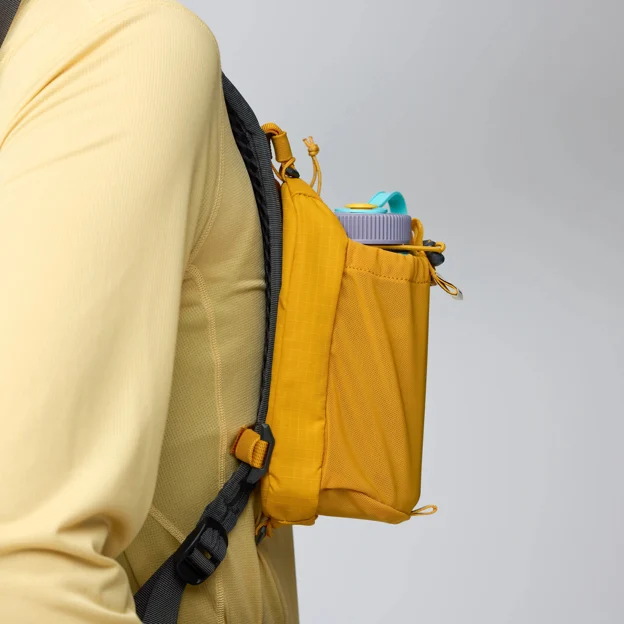 Fjällräven Abisko Bottle Pocket Unisex Backpack & bag accessories Model Angle G 89636
