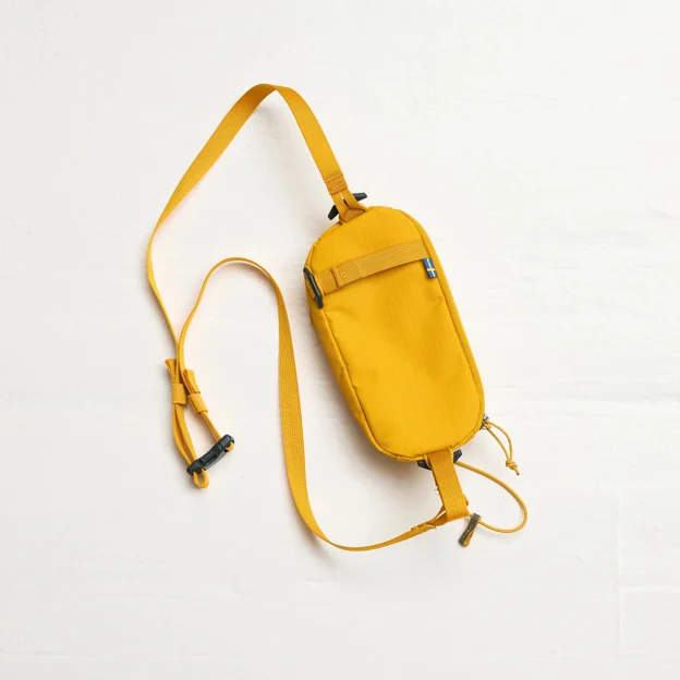 Fjällräven Abisko Bottle Pocket Unisex Backpack & bag accessories Model Angle J 89634