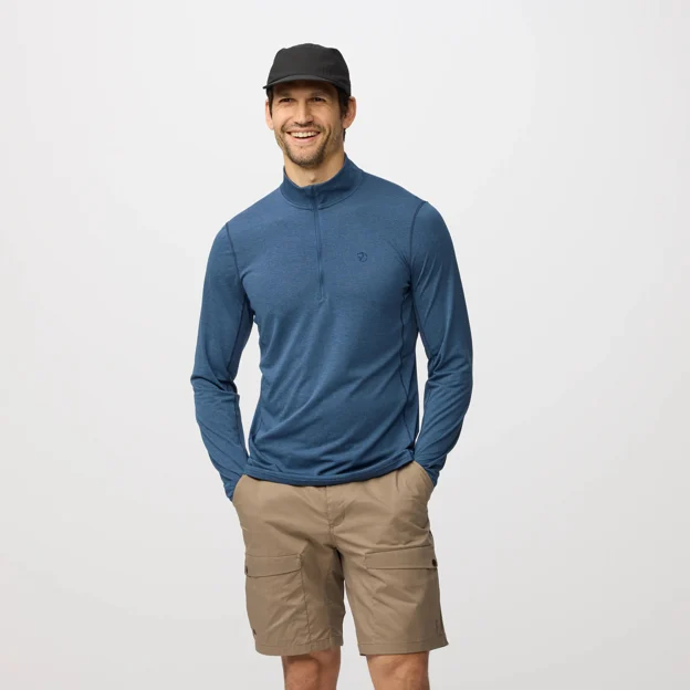 Fjällräven Abisko Day Hike Half Zip M Men’s T-shirts & tank tops Model Model front 99908