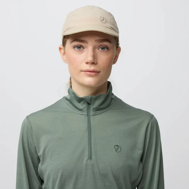 Fjällräven Abisko Day Hike Half Zip W Women’s Base layer tops Model Angle G 99942