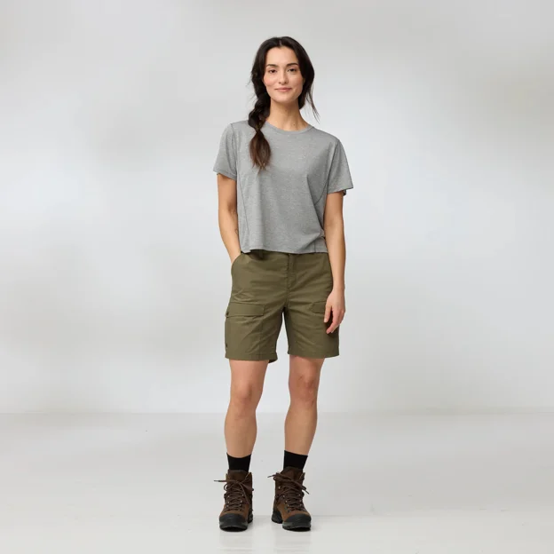 Fjällräven Abisko Day Hike Short SS W Women’s T-shirts & tank tops Model Model front 92806