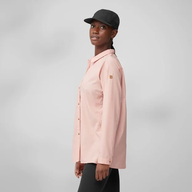 Fjällräven Abisko Hike Shirt W Women’s Shirts Model Model side 82058