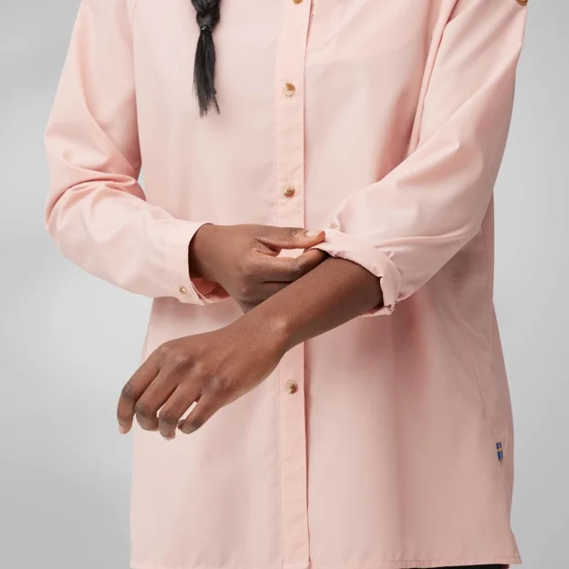 Fjällräven Abisko Hike Shirt W Women’s Shirts Model Angle G 82060