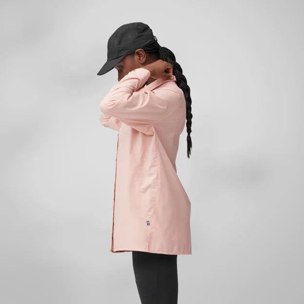 Fjällräven Abisko Hike Shirt W Women’s Shirts Model Angle H 82061