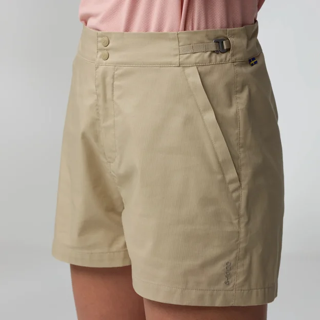 Fjällräven Abisko Hike Shorts W Women’s Shorts & skirts Model Angle G 89940