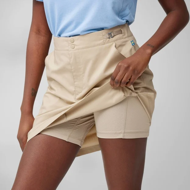Fjällräven Abisko Hike Skort W Women’s Shorts & skirts Model Angle G 82067