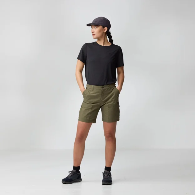 Fjällräven Abisko Hybrid Trail Shorts W Women’s Shorts & skirts Model Model front 89913