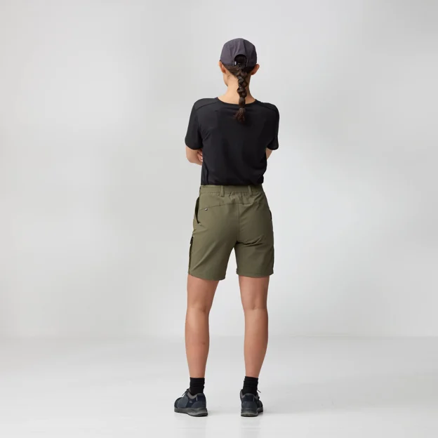 Fjällräven Abisko Hybrid Trail Shorts W Women’s Shorts & skirts Model Model back 89925