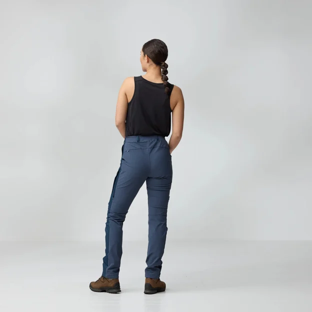 Fjällräven Abisko Hybrid Trail Trs W Women’s Trekking trousers Model Model back 90204