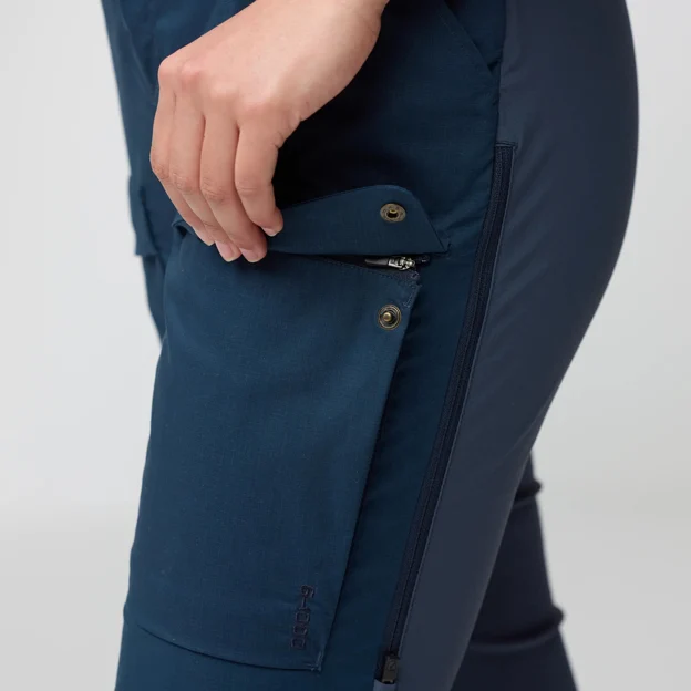 Fjällräven Abisko Hybrid Trail Trs W Women’s Trekking trousers Model Angle I 90230
