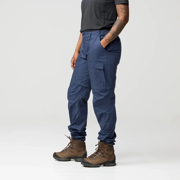Fjällräven Abisko Hybrid Trail Trs Zip-off W Women’s Trekking trousers Model Model side 99932