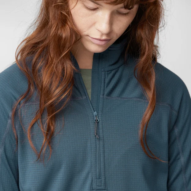 Fjällräven Abisko Lite Fleece Half Zip W Women’s Fleeces Detail Angle F 66612