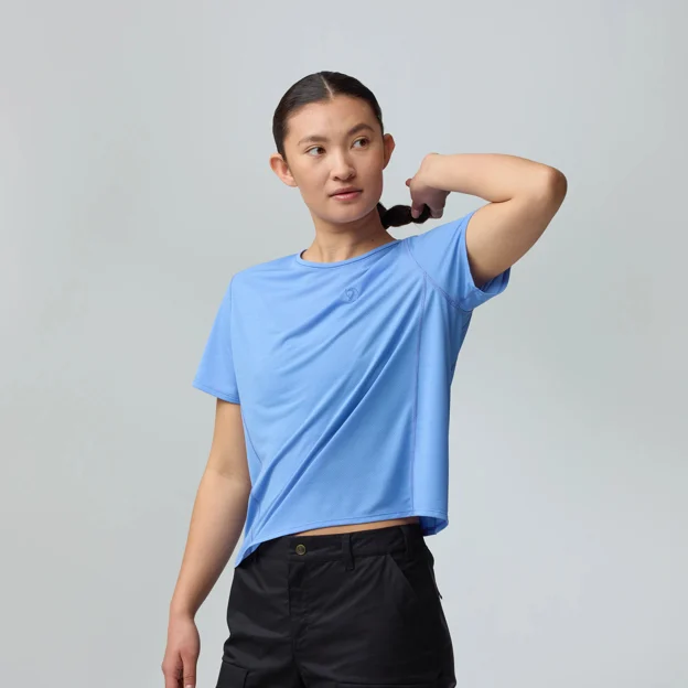 Fjällräven Abisko Lite SS W Women’s T-shirts & tank tops Model Model side 89246
