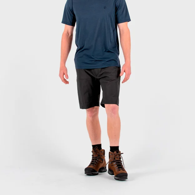 Fjällräven Abisko Lite Shorts M Men’s Shorts & skirts Model Model front 44482
