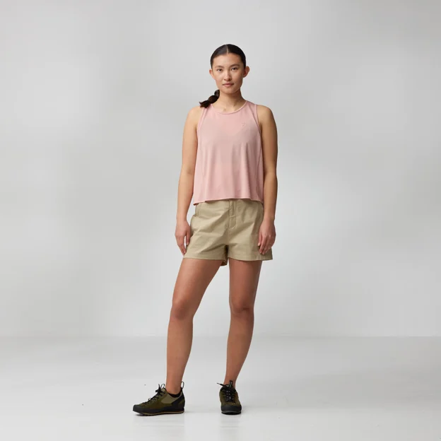 Fjällräven Abisko Lite Tank W Women’s T-shirts & tank tops Model Model front 90228