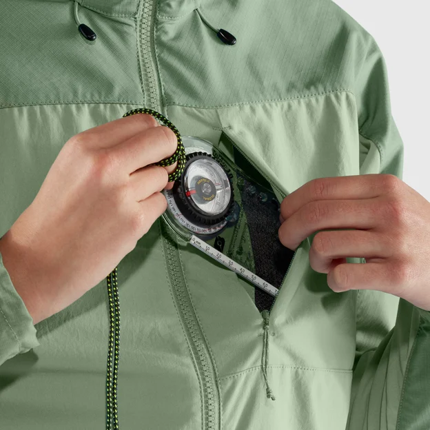 Fjällräven Abisko Midsummer Jacket W Women’s Wind jackets Detail Angle G 101299