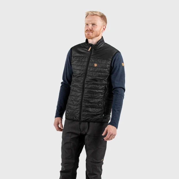 Fjällräven Abisko Padded Vest M Men’s Trekking jackets Model Model front 101211