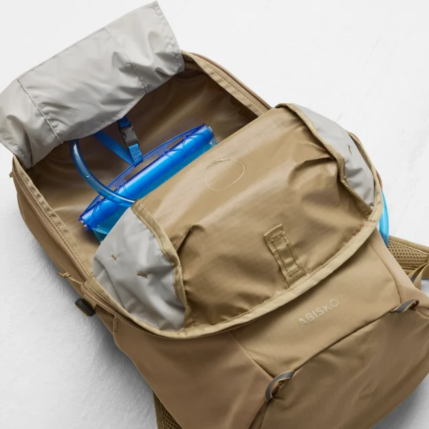 Fjällräven Abisko Softpack 16 Unisex Daypacks Model Angle O 90199