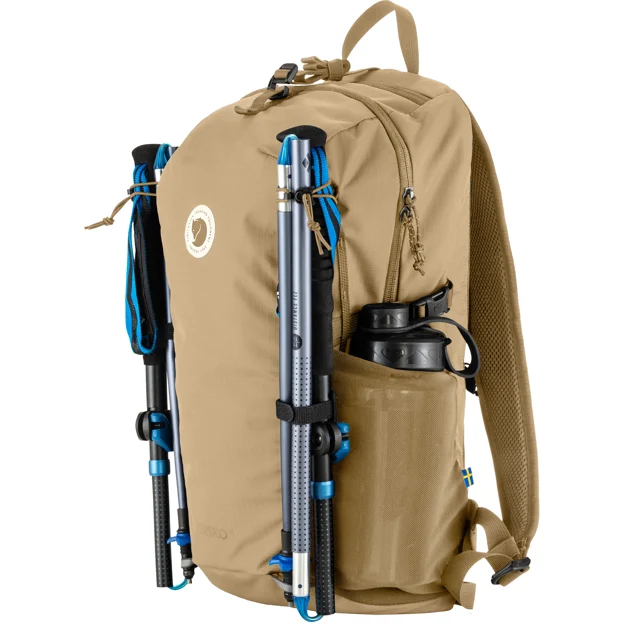 Fjällräven Abisko Softpack 16 Unisex Daypacks Detail Angle G 84390