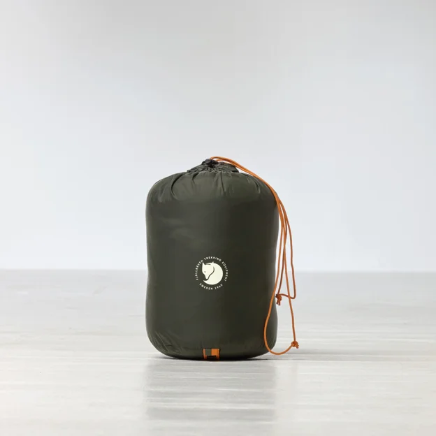 Fjällräven Abisko Summer Unisex Sleeping bags Model Angle K 88741