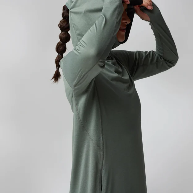 Fjällräven Abisko Sun-hoodie Dress W Women’s Dresses Model Angle M 89644