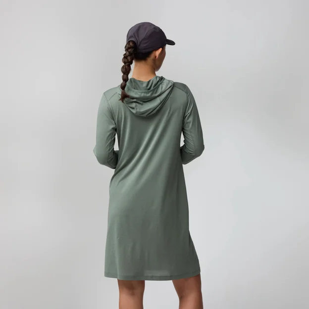 Fjällräven Abisko Sun-hoodie Dress W Women’s Dresses Model Model back 89252