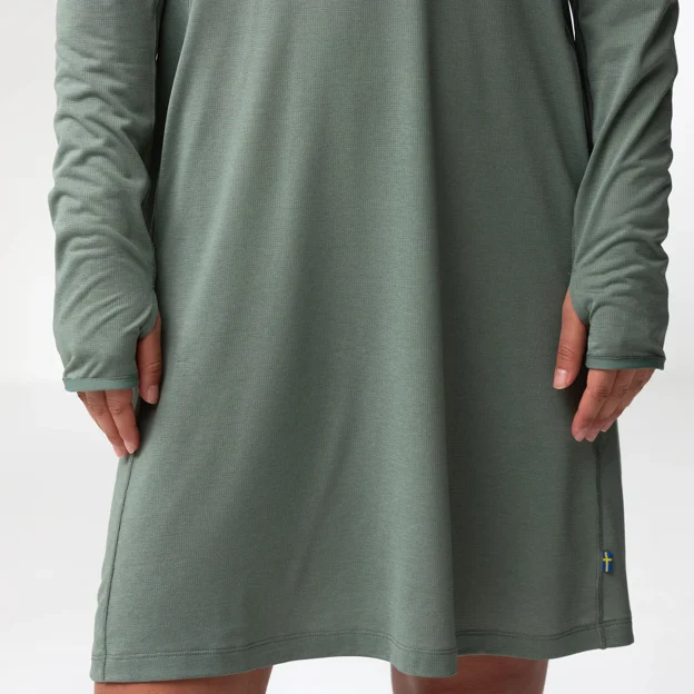 Fjällräven Abisko Sun-hoodie Dress W Women’s Dresses Model Angle I 89641