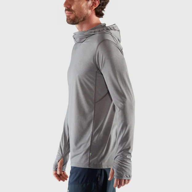 Fjällräven Abisko Sun-hoodie M Men’s Base layer tops Model Model side 26527