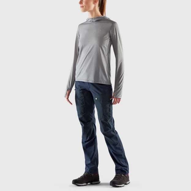 Fjällräven Abisko Sun-hoodie W Women’s Base layer tops Model Model front 26396