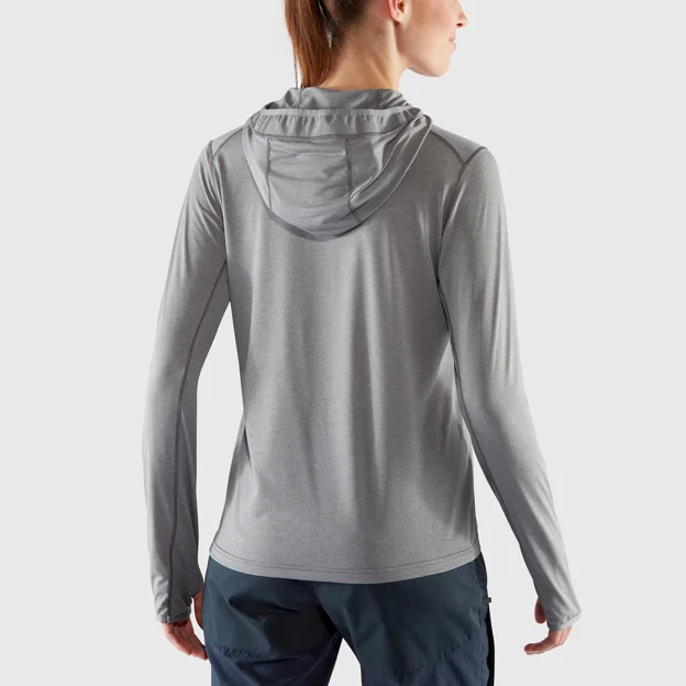 Fjällräven Abisko Sun-hoodie W Women’s Base layer tops Model Model back 26397