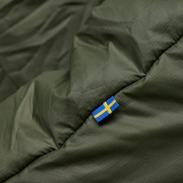 Fjällräven Abisko Three Seasons Long Unisex Sleeping bags Model Angle Q 88731