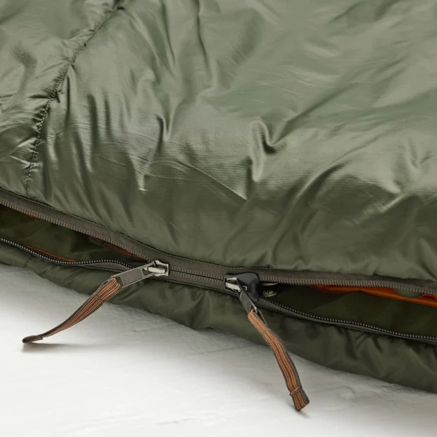 Fjällräven Abisko Three Seasons Regular Unisex Sleeping bags Model Angle N 88196