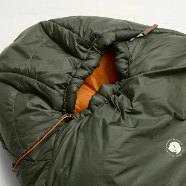 Fjällräven Abisko Three Seasons Regular Unisex Sleeping bags Model Angle K 88193
