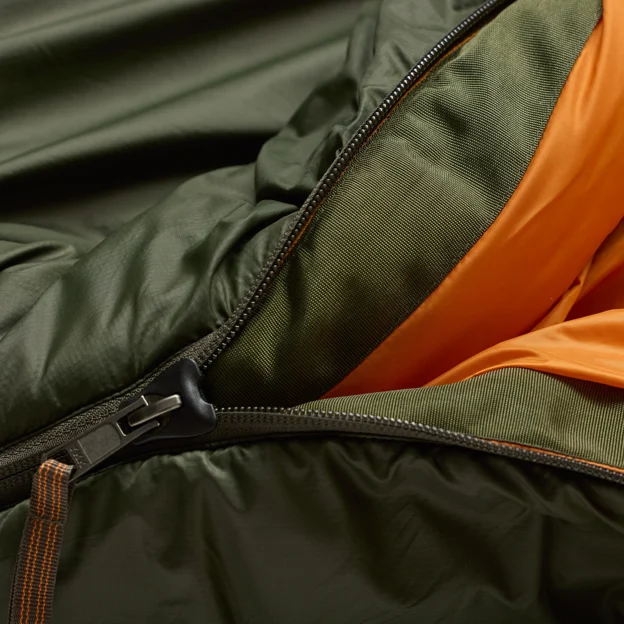 Fjällräven Abisko Three Seasons Regular Unisex Sleeping bags Model Angle M 88195