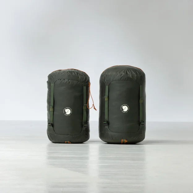 Fjällräven Abisko Three Seasons W Women’s Sleeping bags Model Angle S 88218