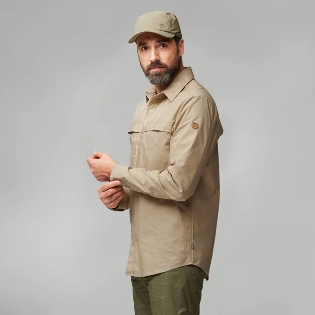 Fjällräven Abisko Trail Shirt LS M Men’s Shirts Model Model side 82086