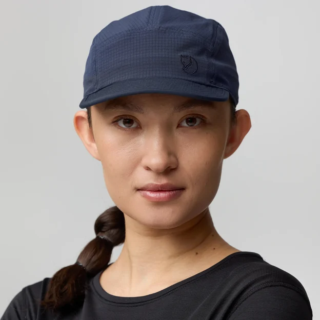 Fjällräven Abisko Trekking Cap Unisex Caps, hats & beanies Model Model front 90181