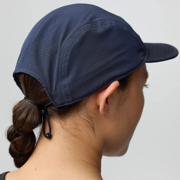 Fjällräven Abisko Trekking Cap Unisex Caps, hats & beanies Model Model side 90184
