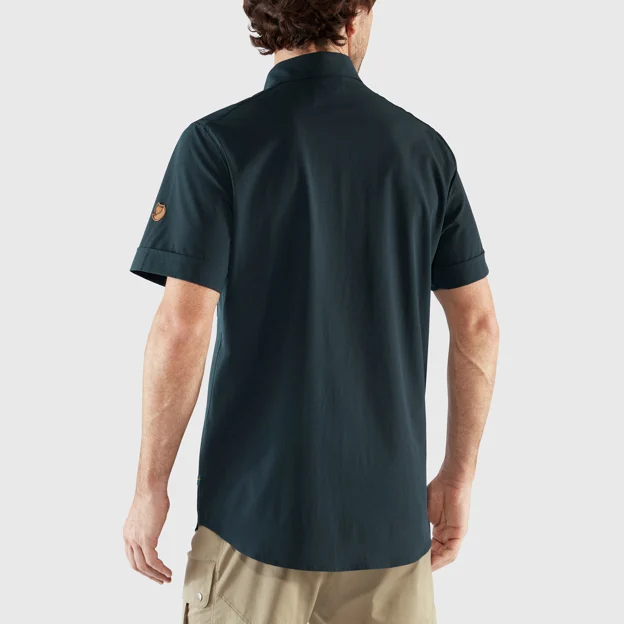 Fjällräven Abisko Trekking Shirt SS M Men’s Shirts Model Model back 43641