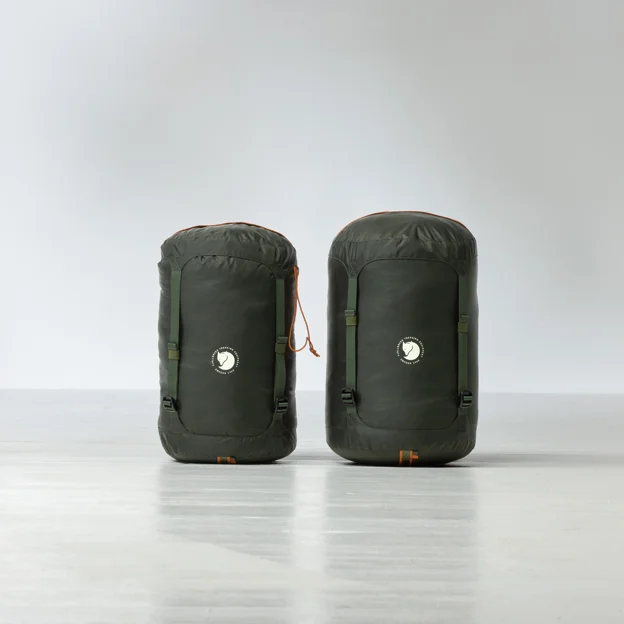 Fjällräven Abisko Two Seasons Regular Unisex Sleeping bags Model Angle N 88241