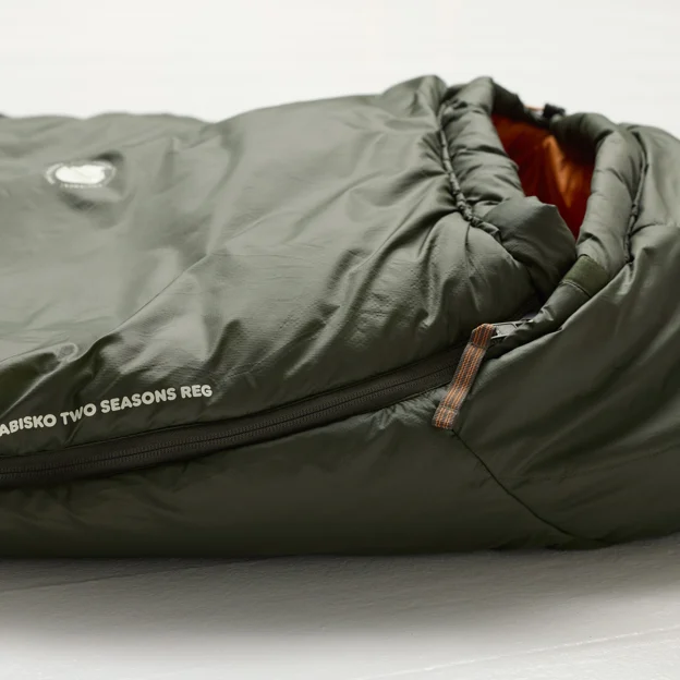 Fjällräven Abisko Two Seasons Regular Unisex Sleeping bags Model Angle J 88237