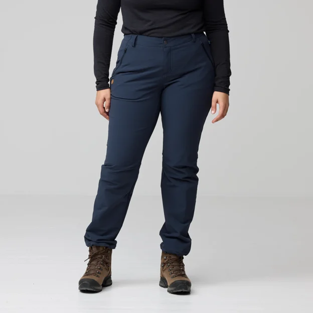 Fjällräven Abisko Winter Stretch Trousers W Women’s Insulated trousers Model Angle G 93341