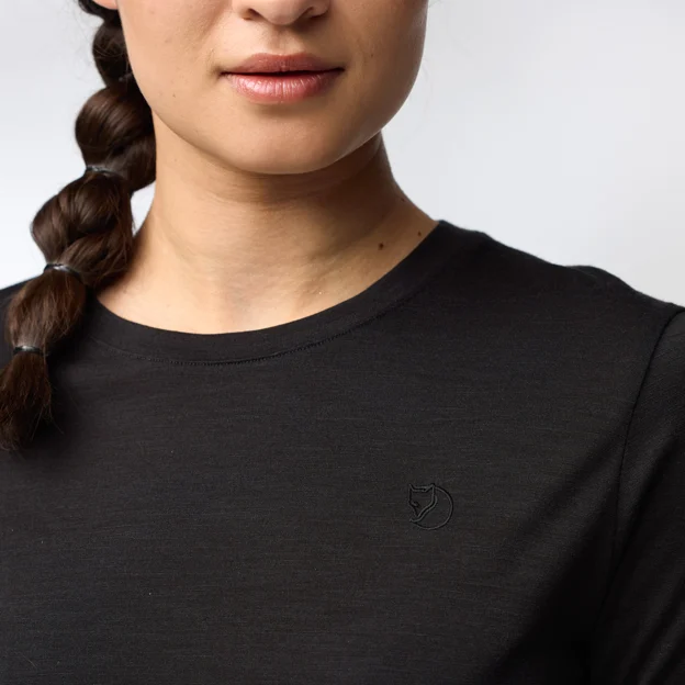 Fjällräven Abisko Wool LS W Women’s Base layer tops Model Angle G 86126