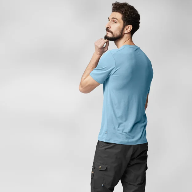 Fjällräven Abisko Wool Logo SS M Men’s T-shirts & tank tops Model Model back 66646