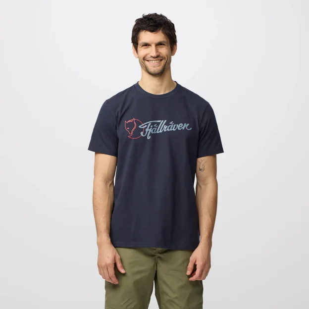Fjällräven Archive Logo T-Shirt M Men’s T-shirts & tank tops Model Model front 100004