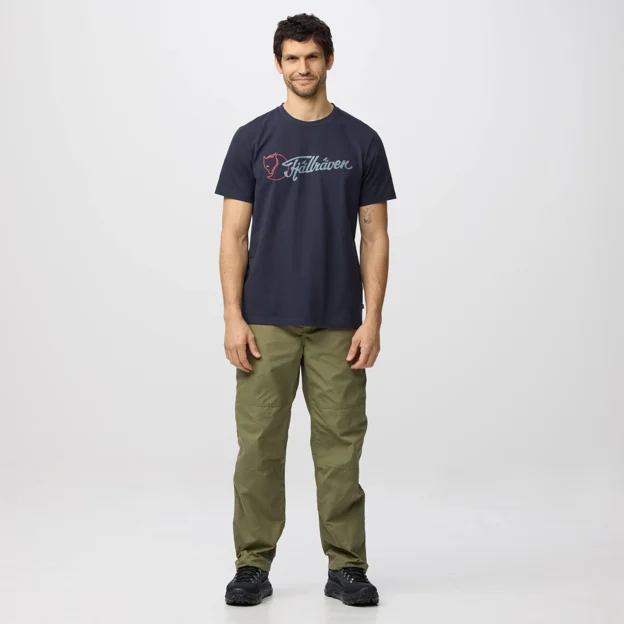 Fjällräven Archive Logo T-Shirt M Men’s T-shirts & tank tops Model Angle F 99963