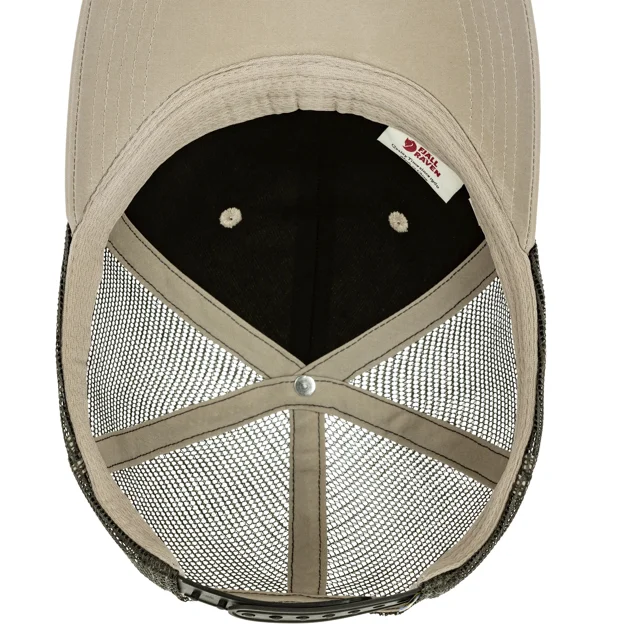 Fjällräven Badge Långtradarkeps Unisex Caps, hats & beanies Beige Main Angle F 100101